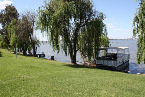 Willow Island - Waterfront - Darwin Holiday 0