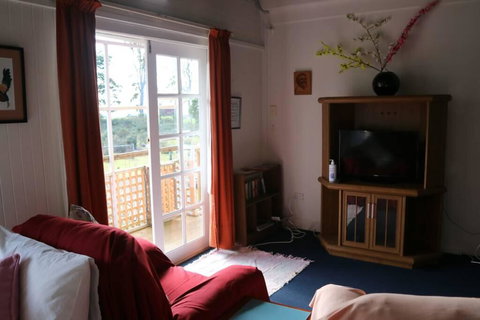 Wind Song Mountain Retreat - Darwin Holiday 0