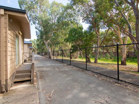 Windsor Gardens Caravan Park - Darwin Holiday 2