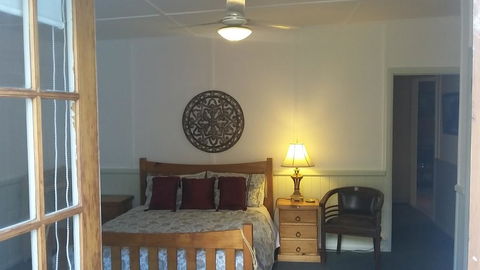 Windswept Country Retreat - Darwin Holiday 2