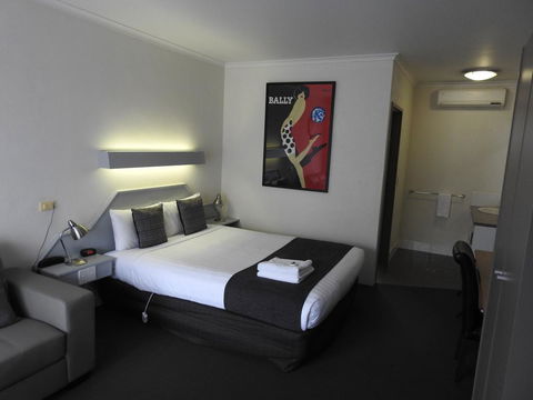 Wine Village Motor Inn - Darwin Holiday 0