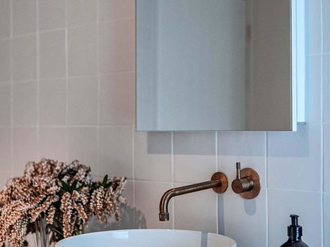 Winifred By Kinsfolk - Darwin Holiday 2