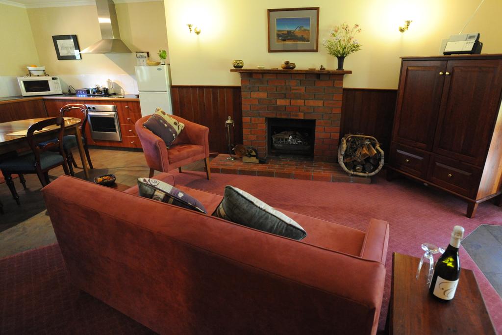 Invermay VIC Darwin Holiday