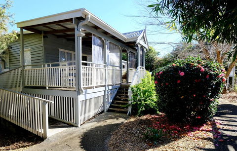 Wisteria Cottage 95 Main Western Road - Darwin Holiday 2