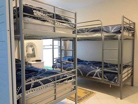 Wisteria Cottage On The Lagoon/Beach - Darwin Holiday 1