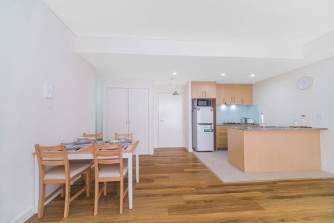 Wolli Creek Airport Serviced 2 Bedroom Apartment - Darwin Holiday 3