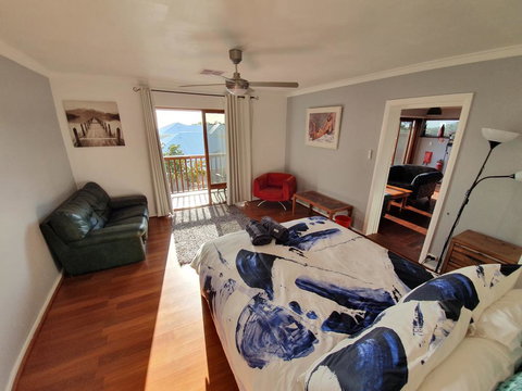 Wonderland Retreat - Darwin Holiday 1