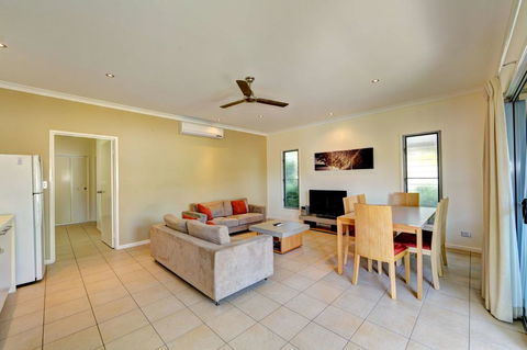 Woodgate Beach Houses - Darwin Holiday 1