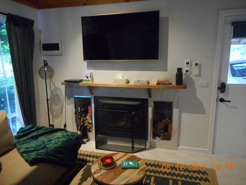 Wurrung B & B - The Cottage - Darwin Holiday 3