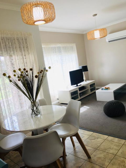 Wypinga B&B - Pet Friendly - Darwin Holiday 3