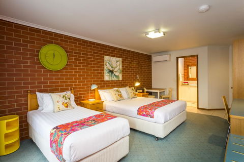 Yackandandah Motor Inn - Darwin Holiday 3