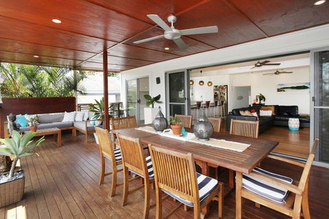 Yakola 62 - Darwin Holiday 2