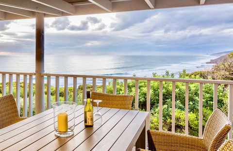 Yallingup's Best Located Beach House - Darwin Holiday 3