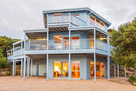 Yallingup's Best Located Beach House - Darwin Holiday 0