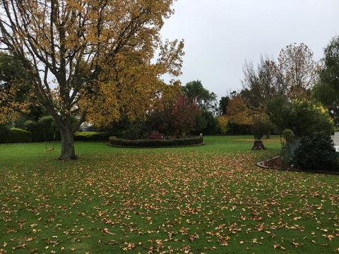 Yarragon Dairy Family Room - Darwin Holiday 0