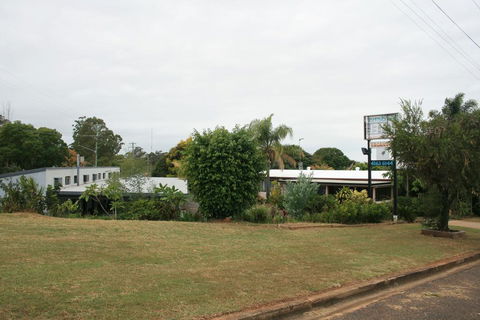Yarraman Gardens Motel Queensland - Darwin Holiday 1