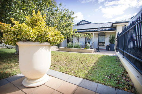 Yellow Rose Cottage - Darwin Holiday 1