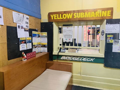 Yellow Submarine Backpackers - Darwin Holiday 2