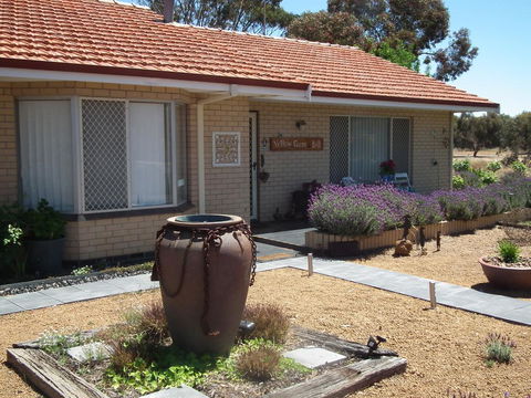 Yellow Gum Bed And Breakfast - Darwin Holiday 0