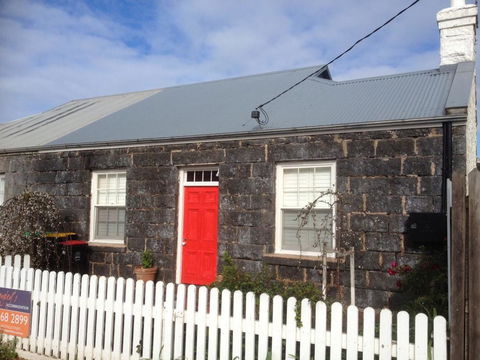 Young's Cottage - Circa: 1861 - Darwin Holiday 0