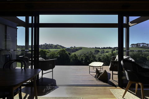 Your Luxury Escape - Carinya Cottages 6 - Darwin Holiday 0