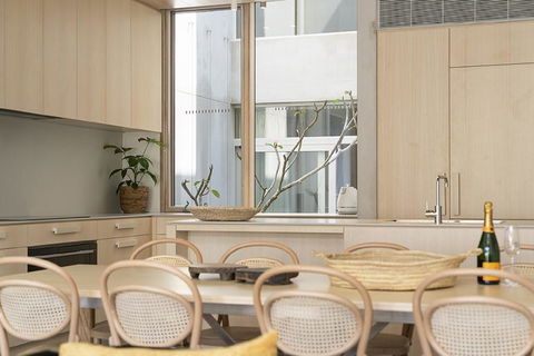 Your Luxury Escape - Driftwood Two At Clarkes Beach - Darwin Holiday 1