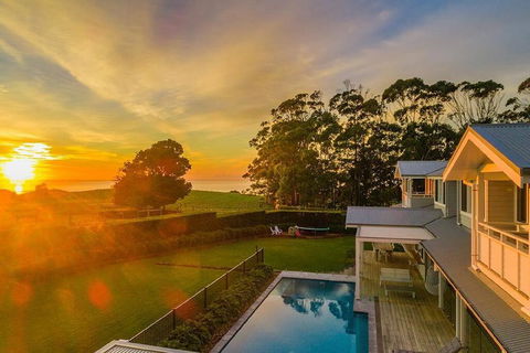 Your Luxury Escape - Trig Point - Darwin Holiday 0