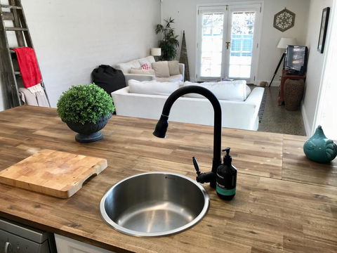 YSG The Edward Townhouse 153 - Walk To Town - Darwin Holiday 1