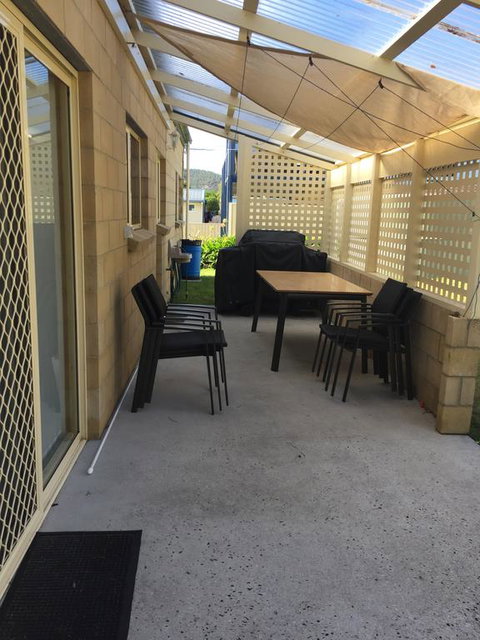 Rose Cottage Sisters Beach Accommodation - Darwin Holiday 1