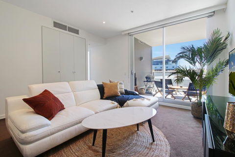 Lux 2BR On Hindmarsh SQ - Darwin Holiday 3
