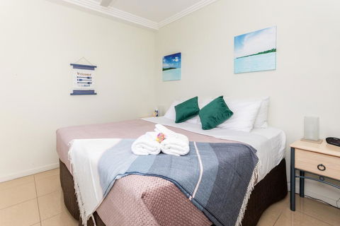 AirliediseNO Hills5min Walk 2 Port Of Airlie/Ferry TerminalWiFiNetflix - Darwin Holiday 1