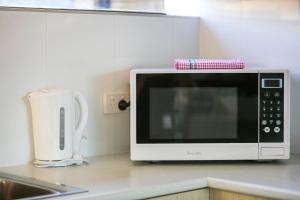 Nightcap At Kawana Waters Hotel - Darwin Holiday 4