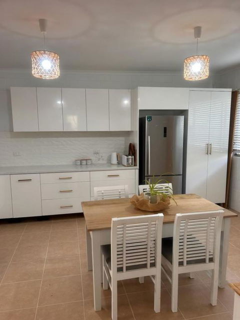 15 Sunrise Drive - Darwin Holiday 1