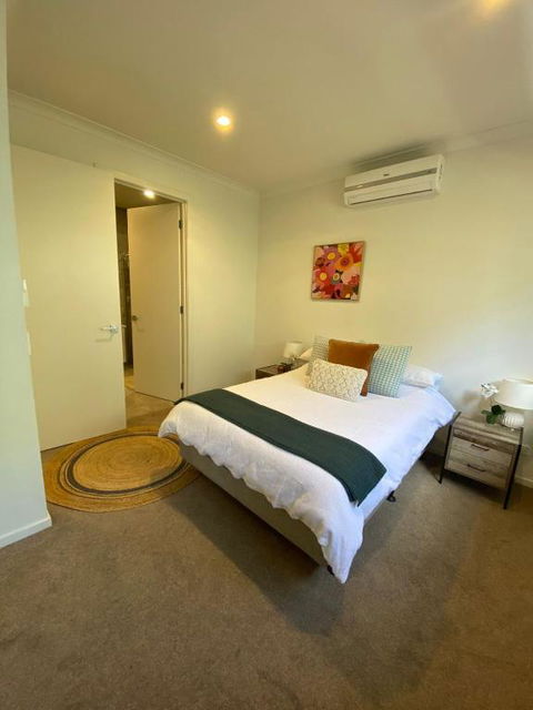 2Bedroom Tranquil Townhouse CLOSE TO CITY & AIRPORT - Darwin Holiday 1