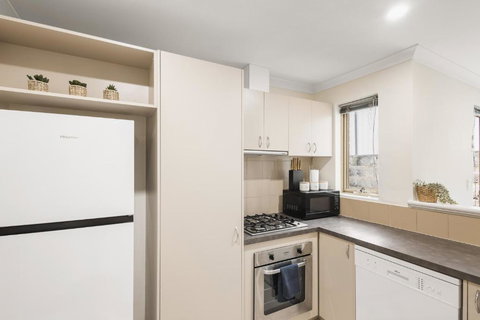 3-Bedroom Kinross Beachside Abode - Darwin Holiday 3
