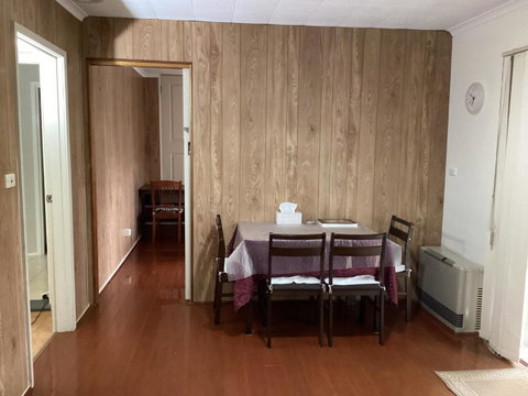 A2, 9A In The East Suburb - Darwin Holiday 3