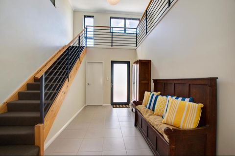 A Little Luxury In Town - Darwin Holiday 4