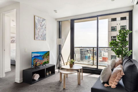 A 2BR Apt Near Melbourne Central Amazing Views - Darwin Holiday 1