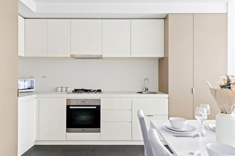 A 2BR Apt Near Melbourne Central Amazing Views - Darwin Holiday 2
