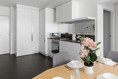 A 2BR Apt Near Shrine Of Remembrance FREE Parking - Darwin Holiday 4