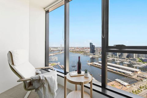 A 2BR Apt With Amazing Harbor Views FREE Parking - Darwin Holiday 0