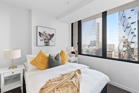 A 2BR Apt With City Views Next To Southern Cross - Darwin Holiday 0