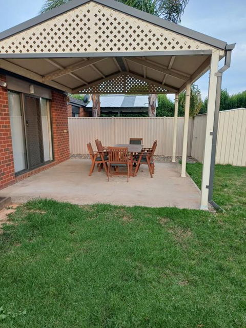 A Beautiful And Spacious Home - Darwin Holiday 2