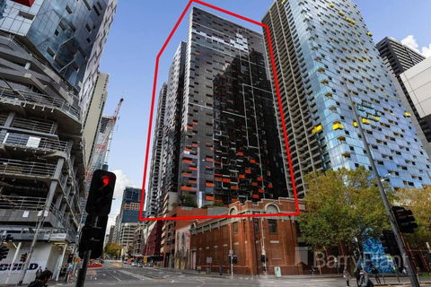 A Chic 2BR Apt Near Southern Cross, With Secure Parking - Darwin Holiday 1