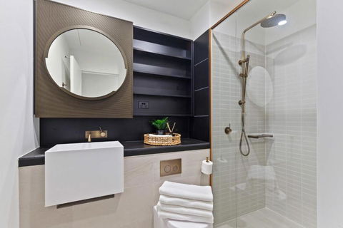 A Chic 2BR Apt Right Next To Melbourne Central - Darwin Holiday 3