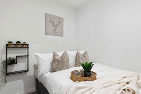 A Chic 2BR Apt Right Next To Melbourne Central - Darwin Holiday 4