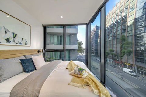 A Comfy 2BR Apt Near Crown & Southern Cross - Darwin Holiday 1