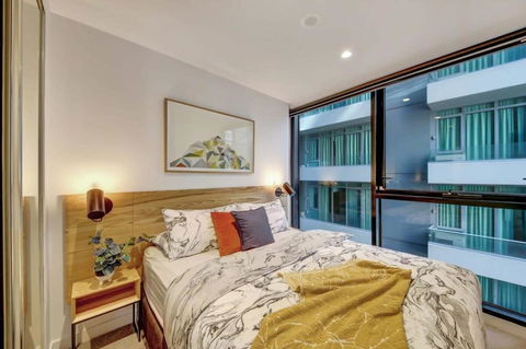 A Comfy 2BR Apt Near Crown & Southern Cross - Darwin Holiday 3