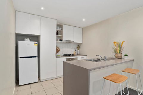A Comfy & Cozy 2BR Apt Near Flemington Races - Darwin Holiday 4