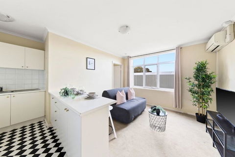 A Comfy & Cozy Apt In Clifton Hill FREE Parking - Darwin Holiday 1